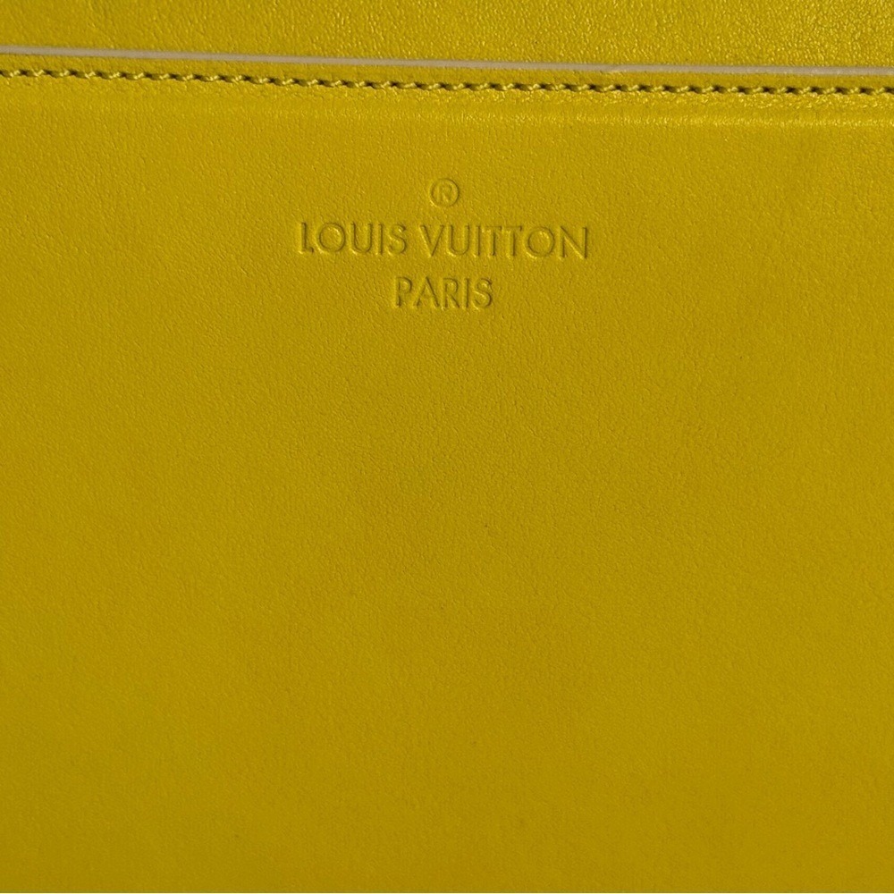 Louis Vuitton 2013 runway bag never used comes w/ dust bag(original) and‎ a box. - Picture 9 of 13
